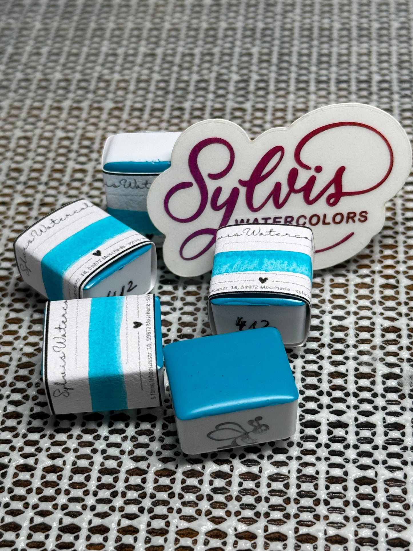 Handgemachte Aquarellfarbe Tropical Turquoise im halben Näpfchen – Künstlerqualität aus dem Hochsauerland