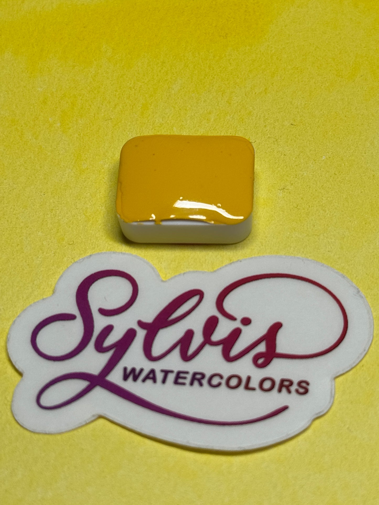 Handgemachte Aquarellfarbe Hansa Yellow im viertel Näpfchen – Künstlerqualität aus dem Hochsauerland