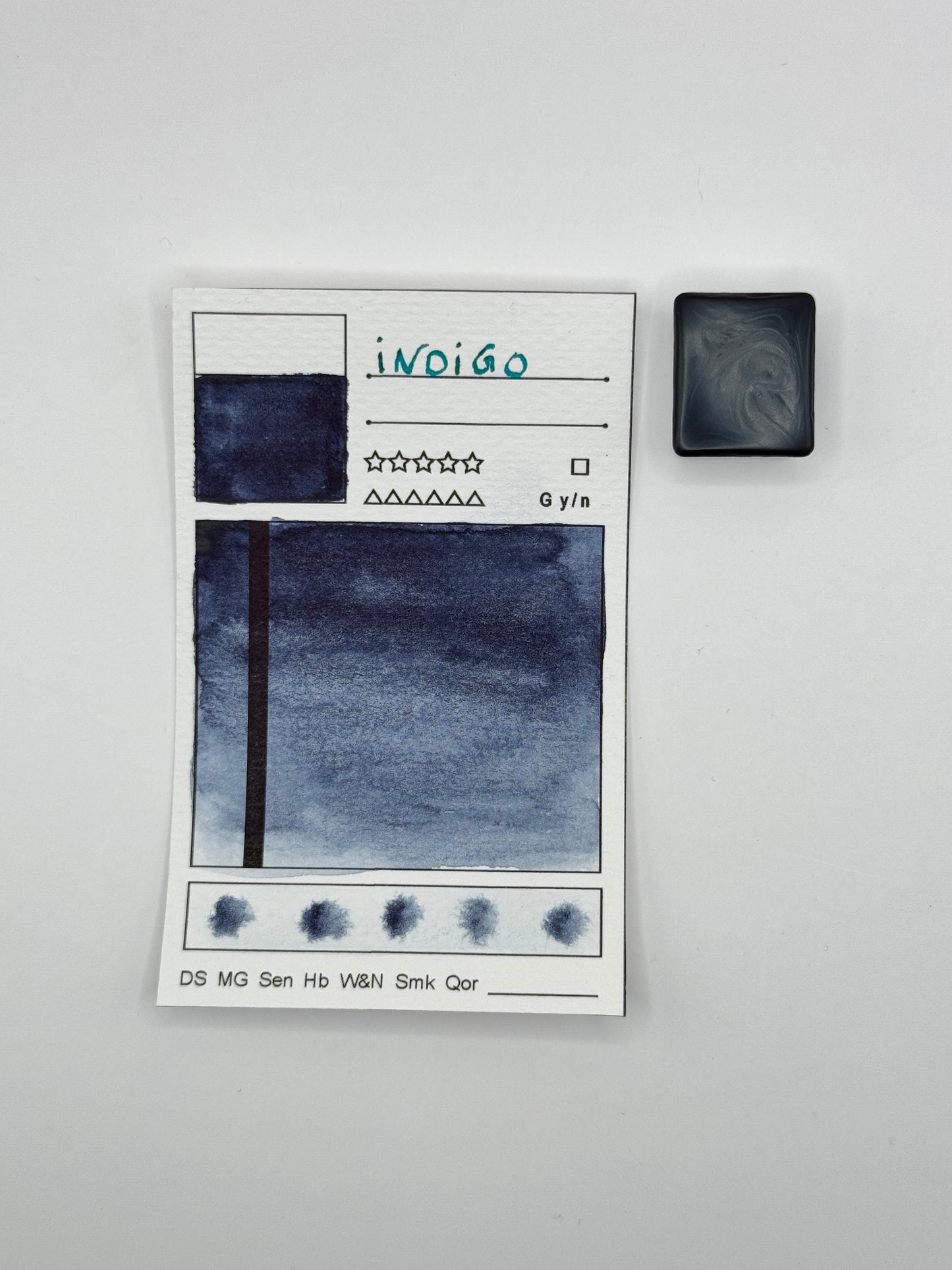 kleine Farbkarte Indigo – handgemachte Aquarellfarbe auf Aquarellpapier, höchste Lichtechtheit