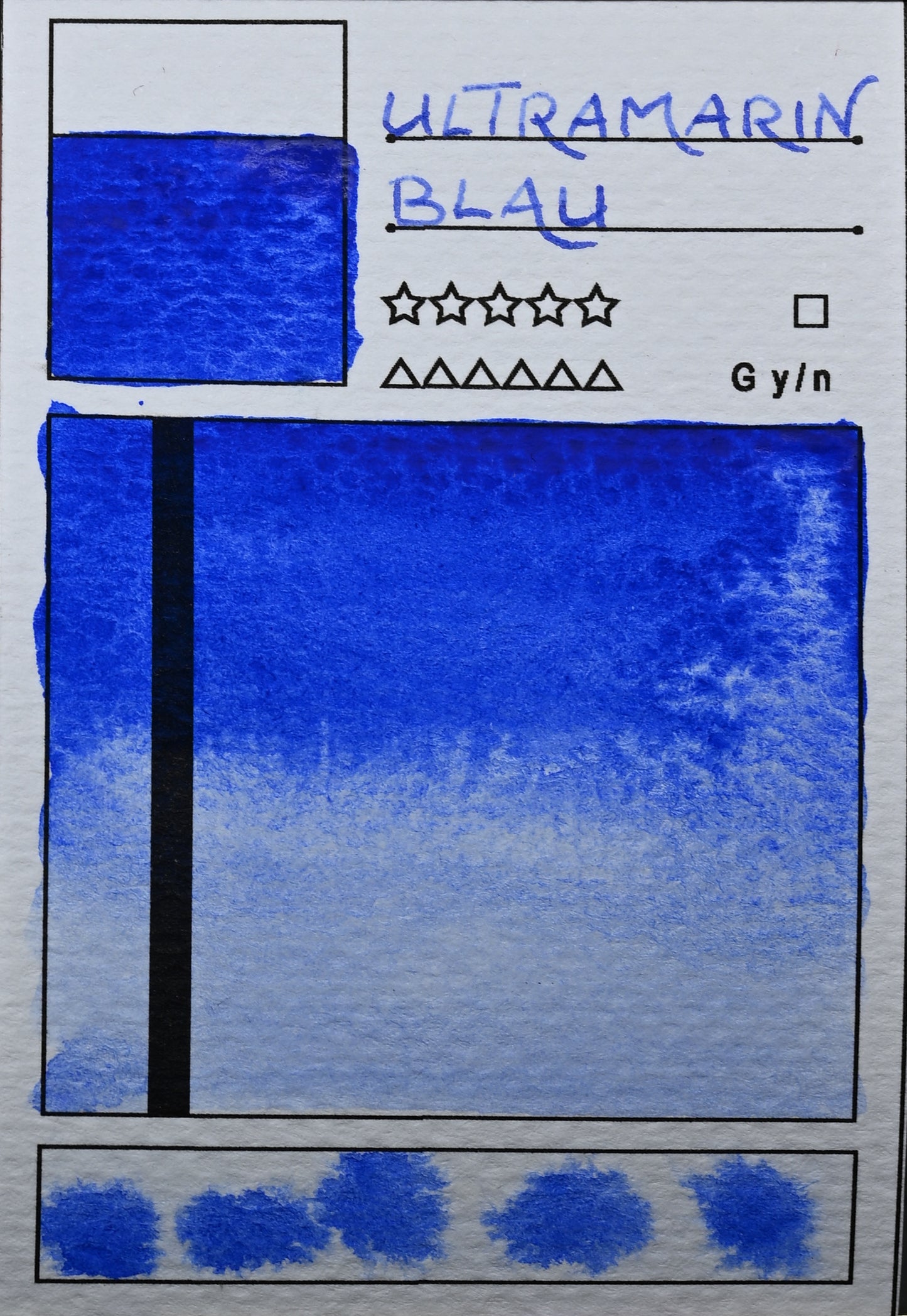 kleine Farbkarte Ultramarine Blue – handgemachte Aquarellfarbe auf Aquarellpapier, höchste Lichtechtheit