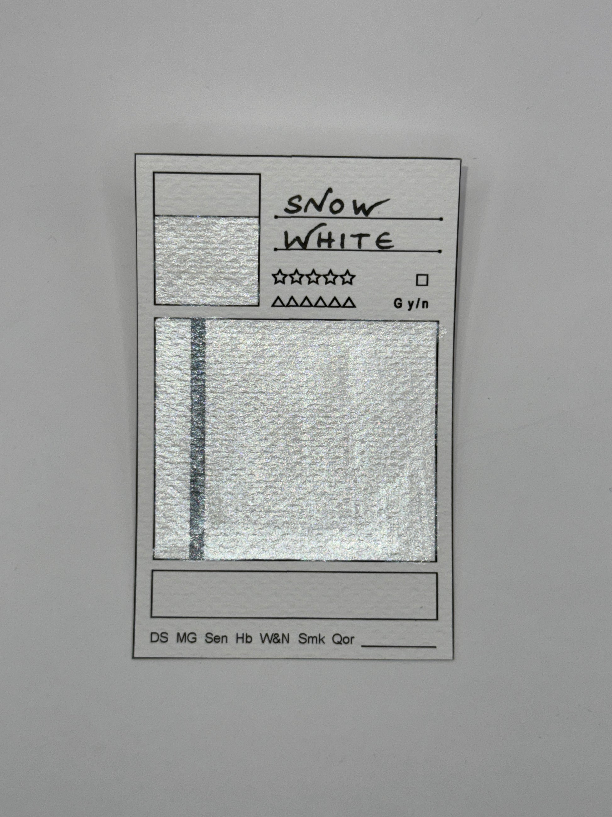 kleine Farbkarte Snow White – handgemachte Aquarellfarbe auf Aquarellpapier, höchste Lichtechtheit, Glitzer, MICA