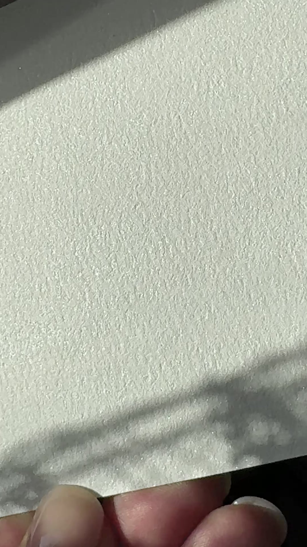 Bewegtes Bild Farbswatch auf Aquarllpapier Farbe Glacier - Schimmereffekt